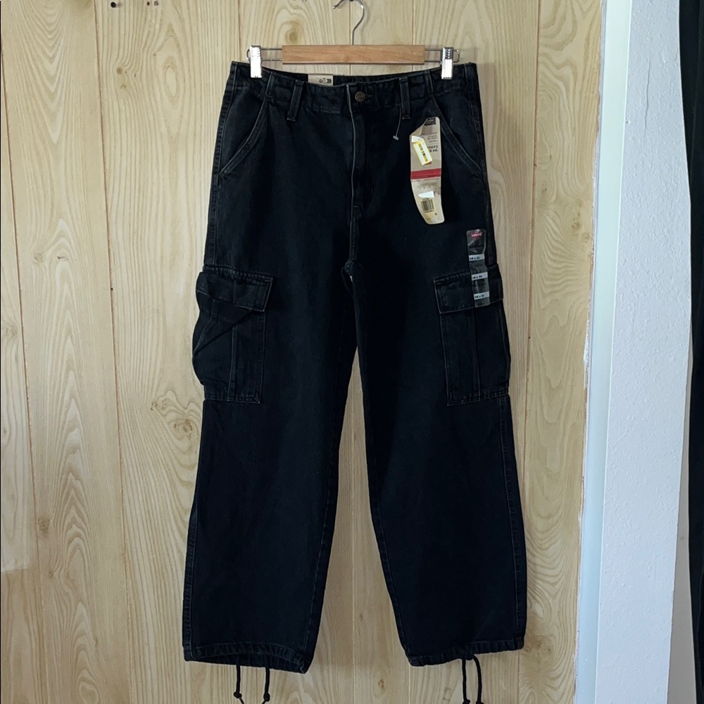 Levi’s 94’ baggy cargo pants